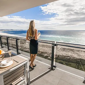 https://iconic-kirra-beach-resort.hotelsbyronbayaustralia.com